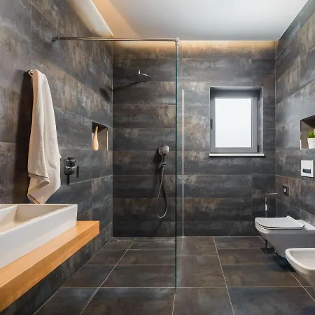 Old Olive Vii فيلة *