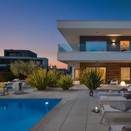 Old Olive Vii * فودنيان